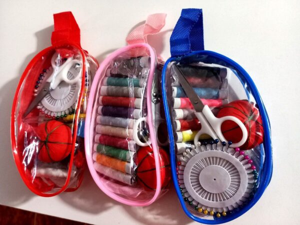 KIT DE COSTURA  PARA VIAJE
